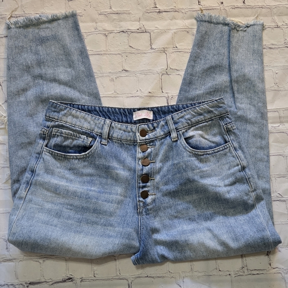 Pink Lily Mom Butterfly Button Distressed Light Wash Jeans